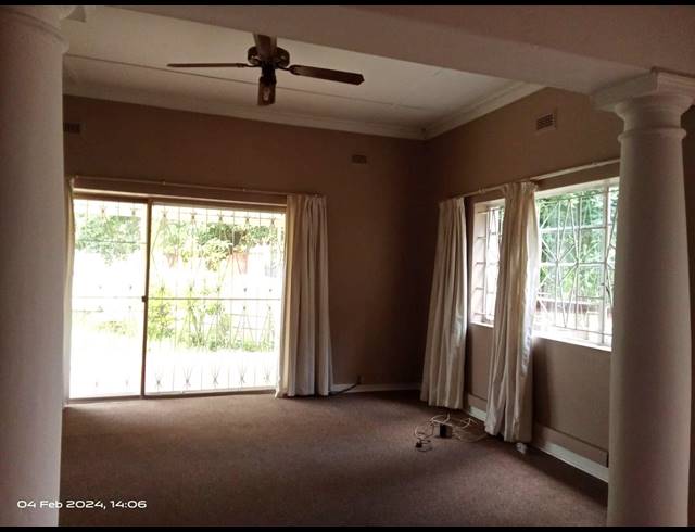 3 BEDROOM HOUSE FOR SALE IN BRENTHURST